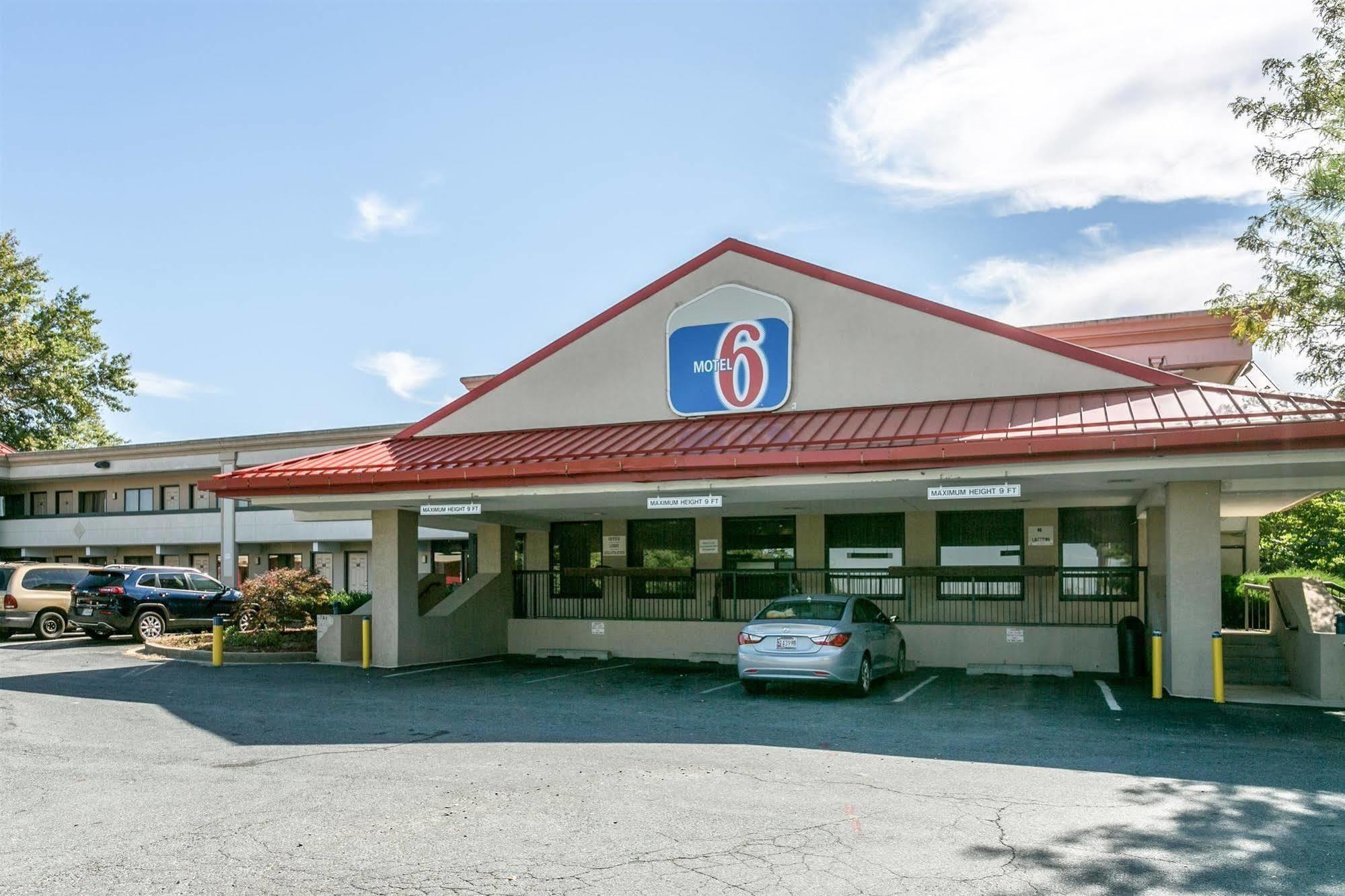 MOTEL 6 EDGEWOOD 2⋆ ::: EDGEWOOD, MD ::: COMPARE HOTEL RATES